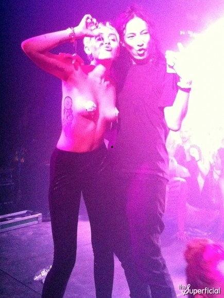 裸体大赛影音在线播放