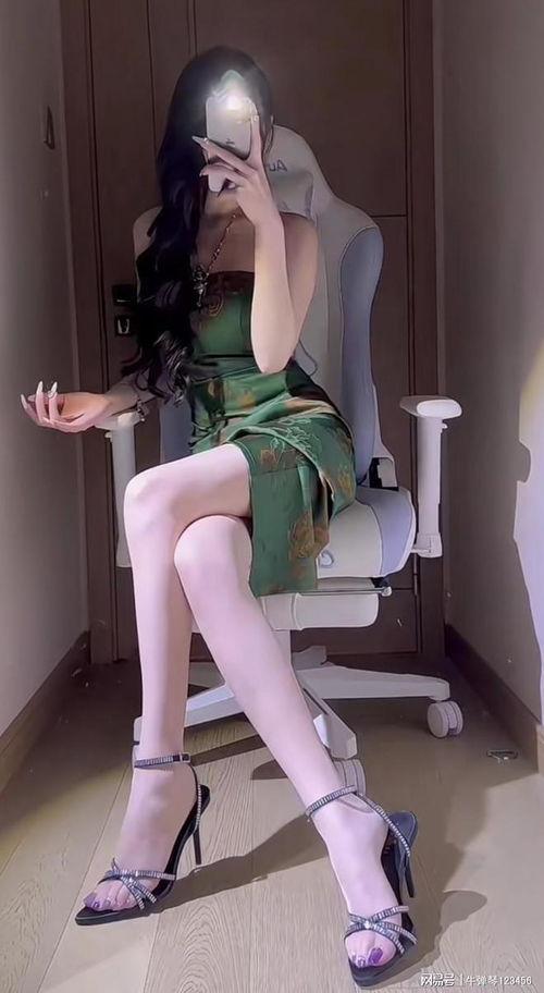 丝袜高凉拖,时尚与舒适的完美融合